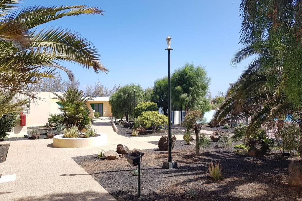 Appartement Bouganville Rez-De-Chaussee Wifi Costa De Antigua Exterior photo