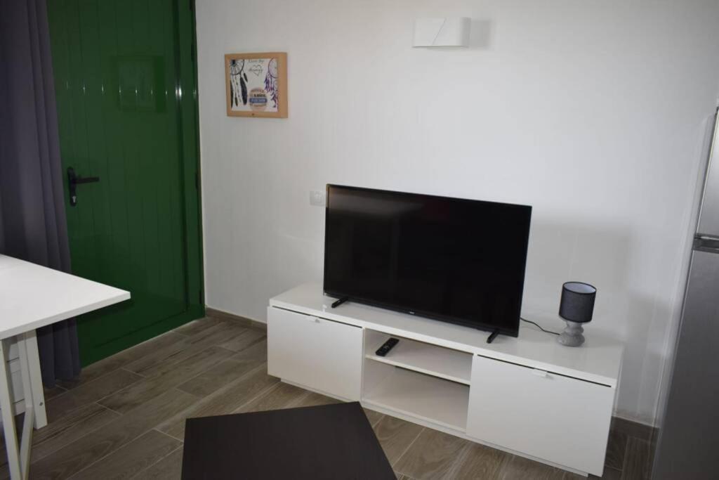 Appartement Bouganville Rez-De-Chaussee Wifi Costa De Antigua Exterior photo